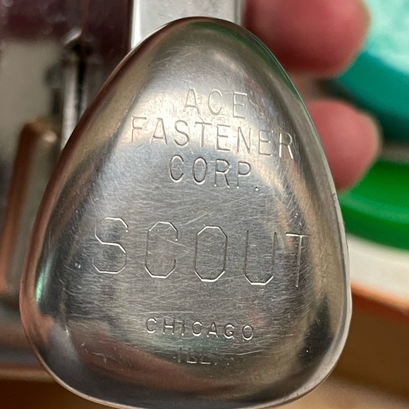 Vintage stapler in pristine condition!! Circa 1959 - Picture 6 of 15